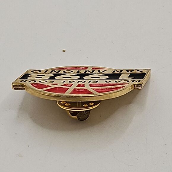 Vtg 1998  NCAA BASKETBALL FINAL FOUR ENAMEL Basketball Shaped PIN SAN ANTONIO - Picture 5 of 14